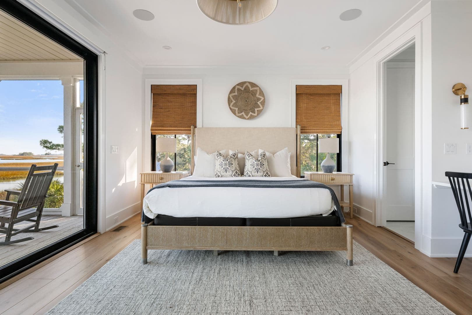 Charleston House: 1532 Oak Island Drive
