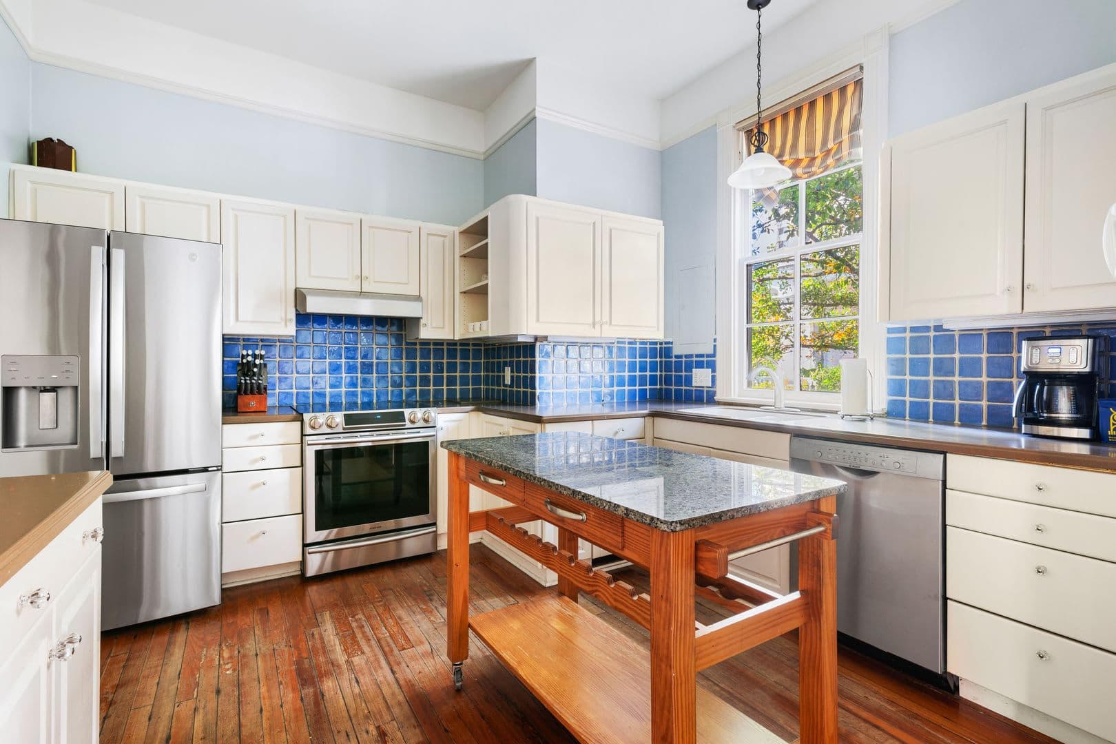 Charleston House: 118 Rutledge Avenue