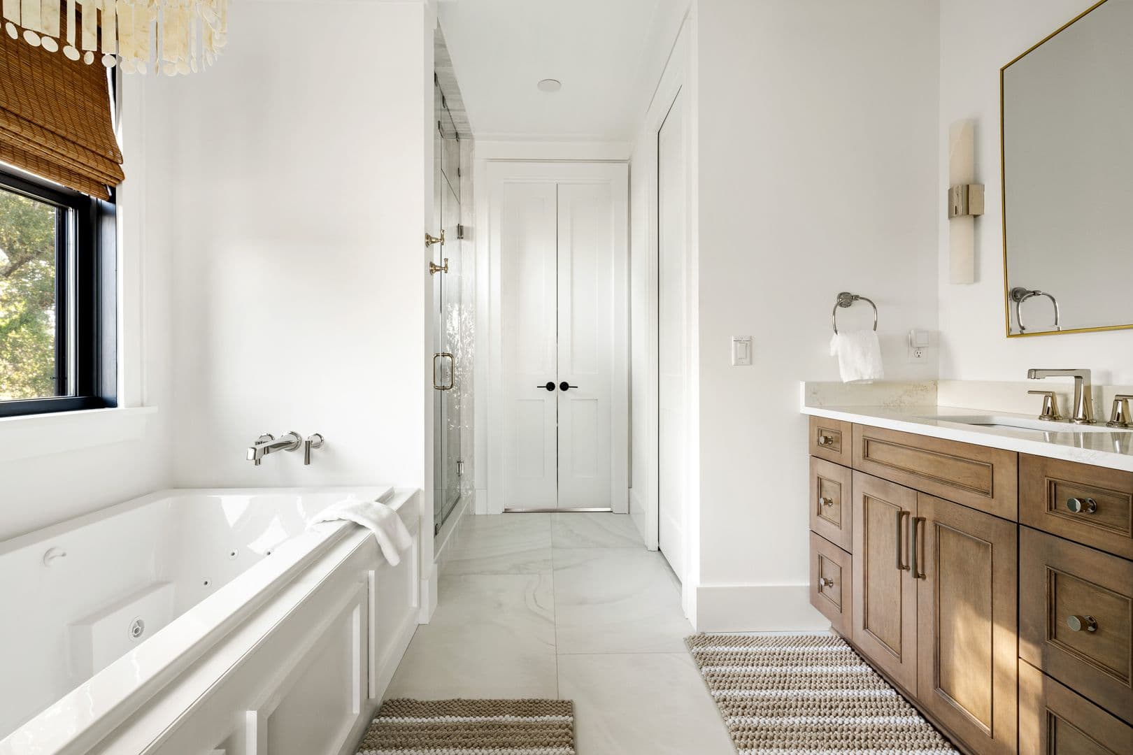 Charleston House: 1532 Oak Island Drive