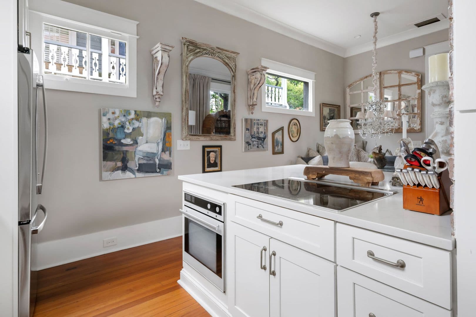 Charleston House: 50 Montagu Street