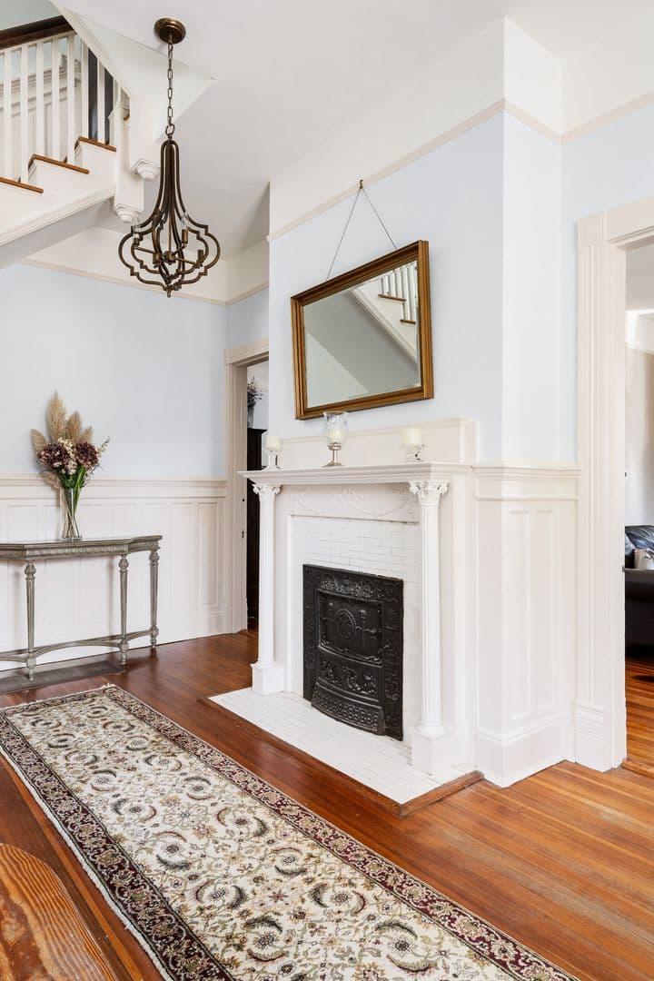 Charleston House: 118 Rutledge Avenue