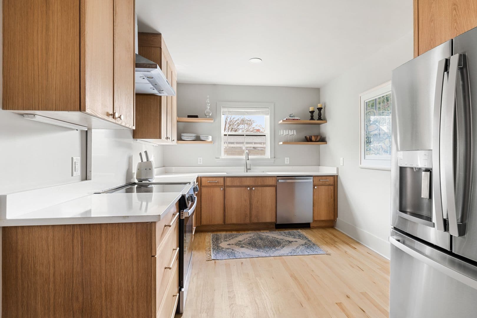 Charleston House: 189 Third Avenue