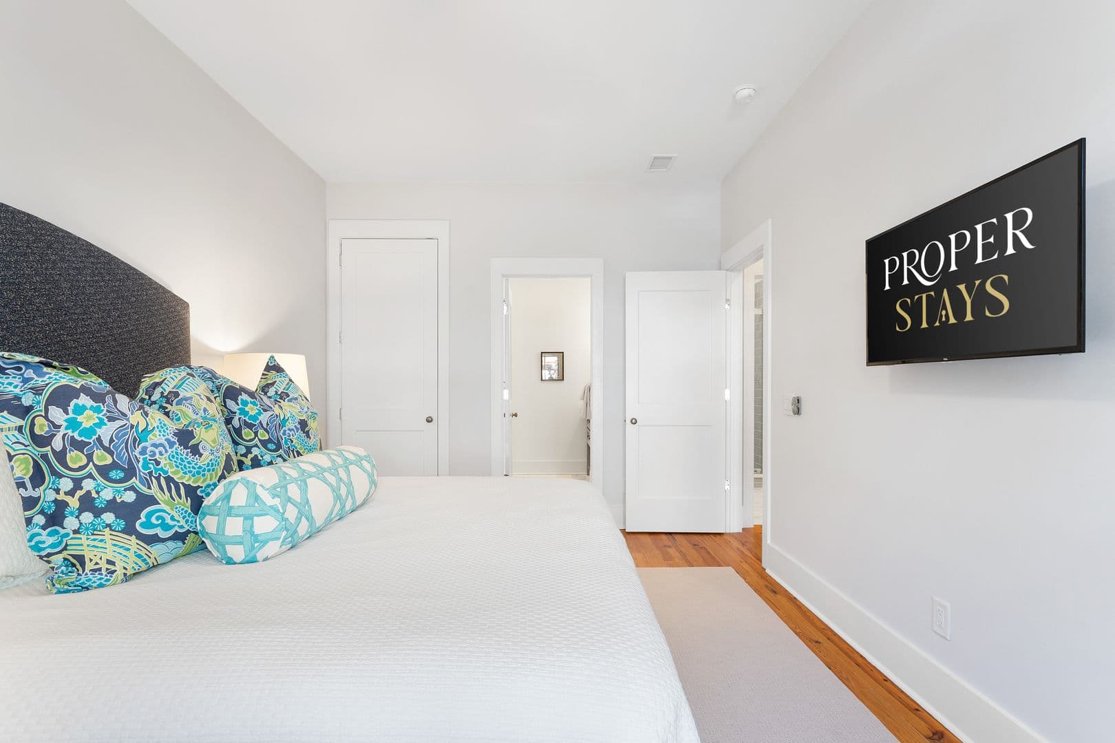 Charleston House: 62 Queen Street