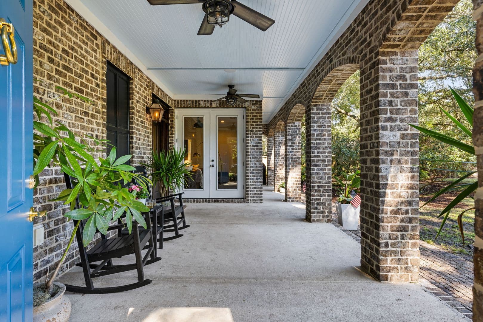 Charleston House: 2112 Parkway Drive