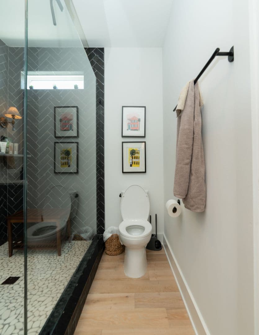Charleston House: 104 Cooper Street