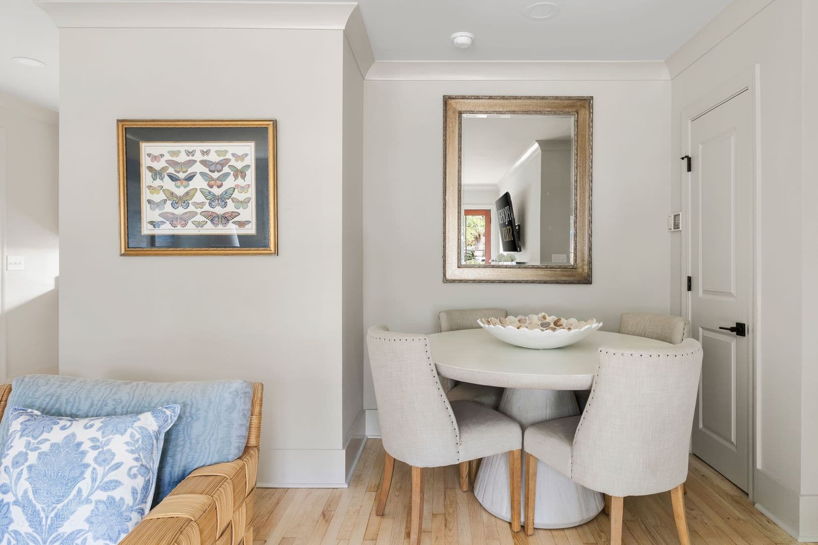 Charleston House: 189 Third Avenue