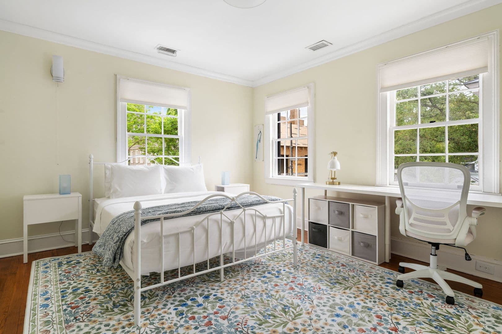 Charleston House: 88 S Battery