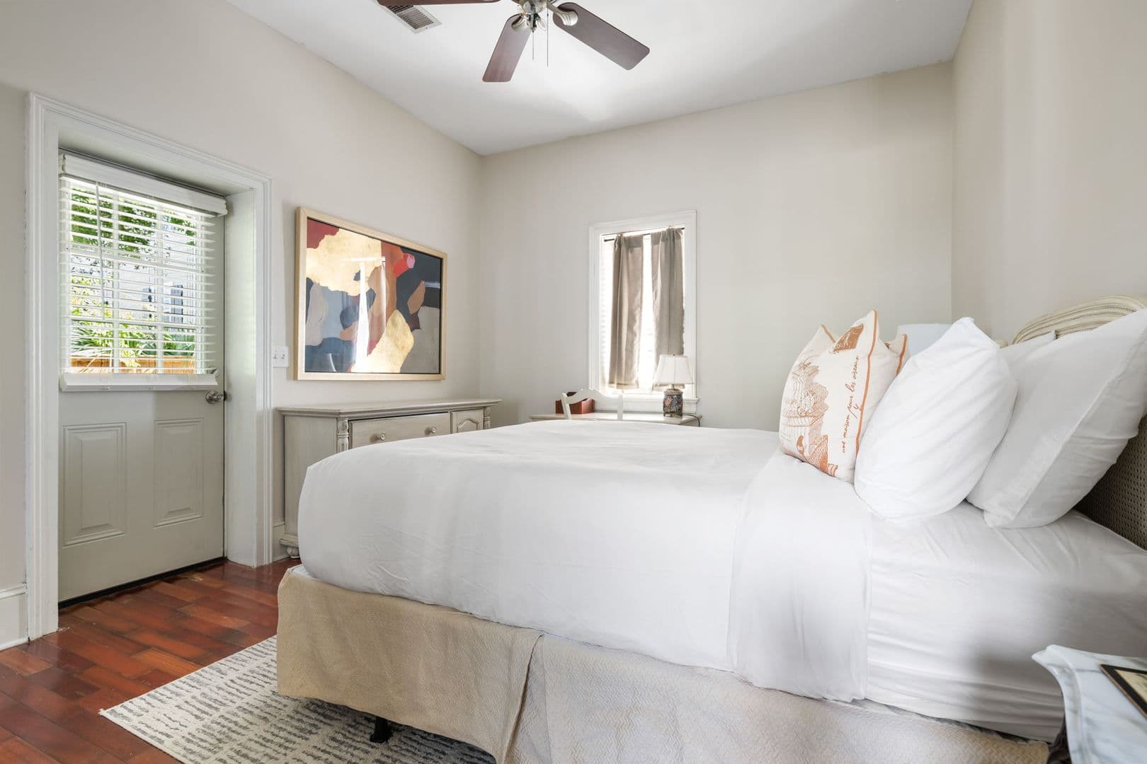 Charleston Apartment: 314 Ashley Avenue