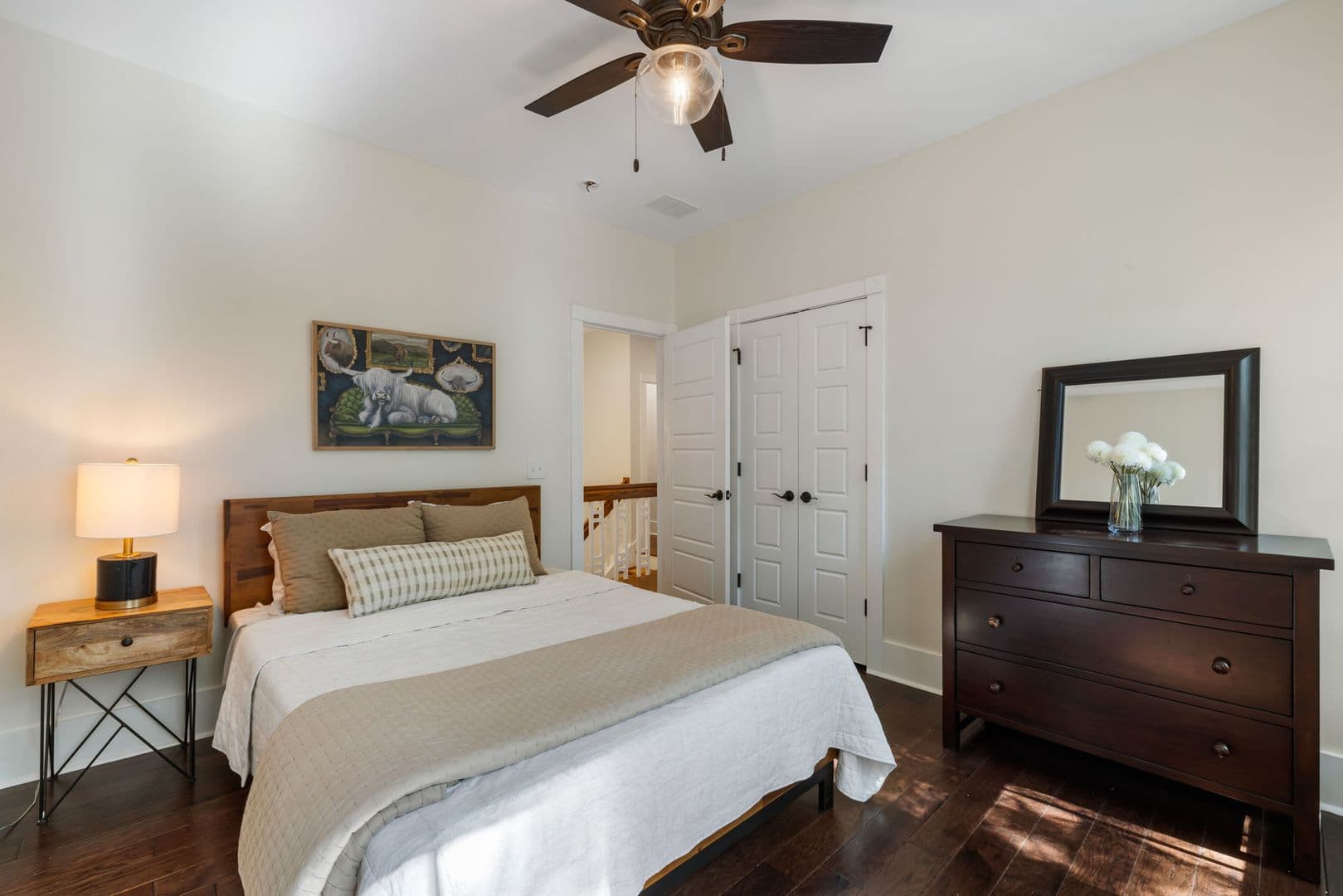 Charleston House: 2112 Parkway Drive