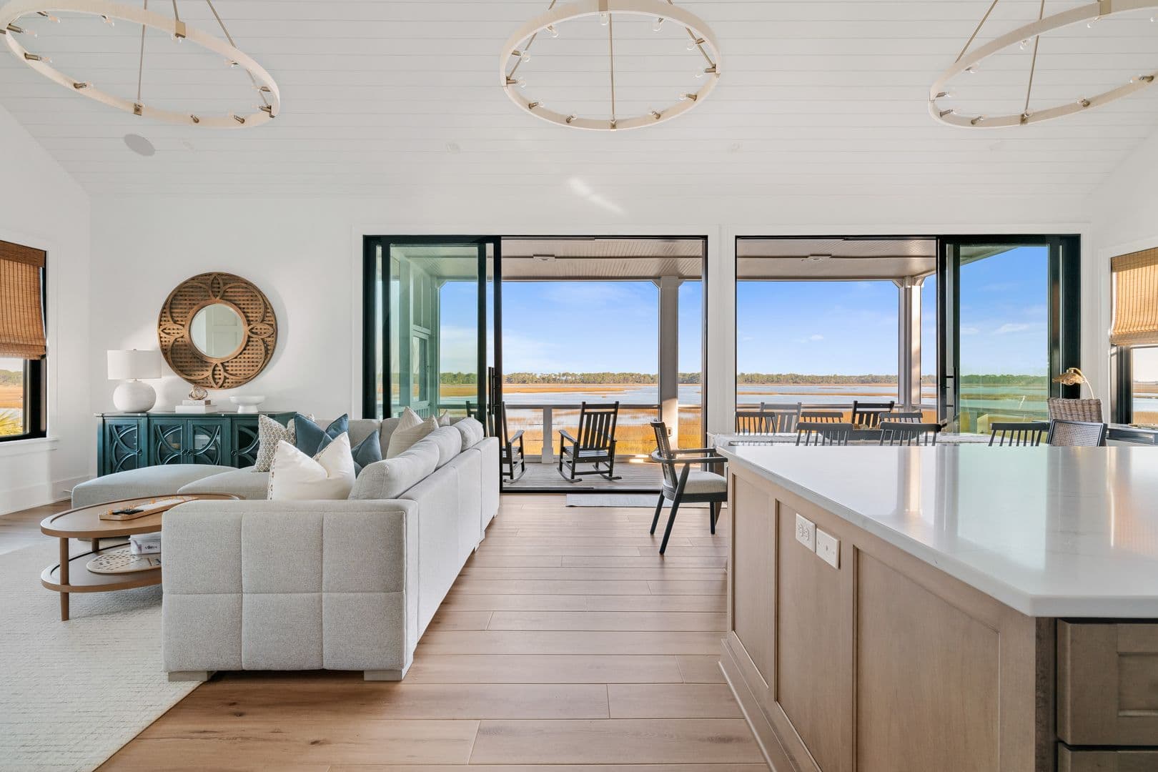 Charleston House: 1532 Oak Island Drive
