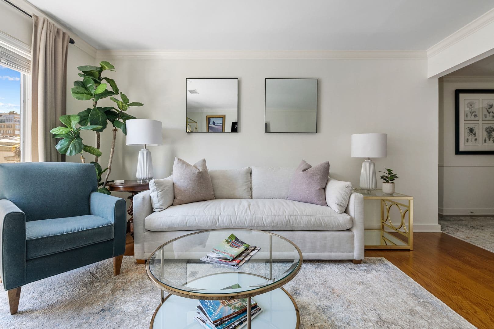 Charleston House: 32 Vendue Range