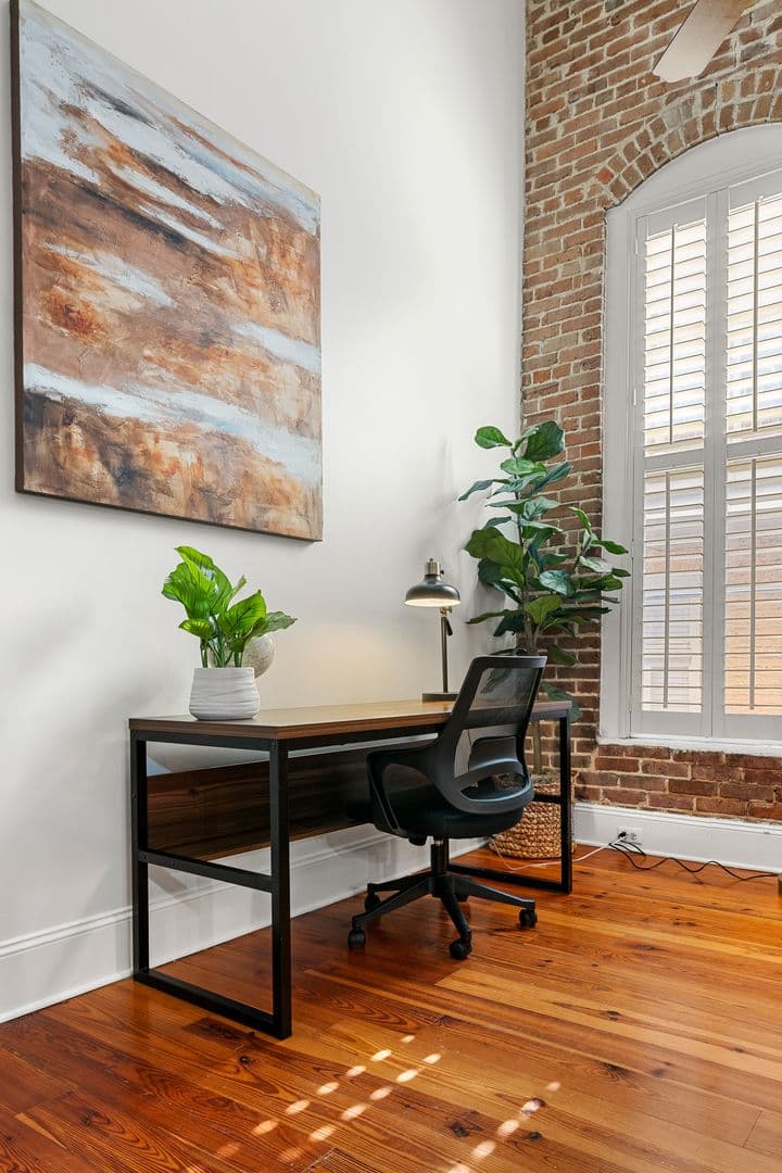 Charleston House: 377 King Street