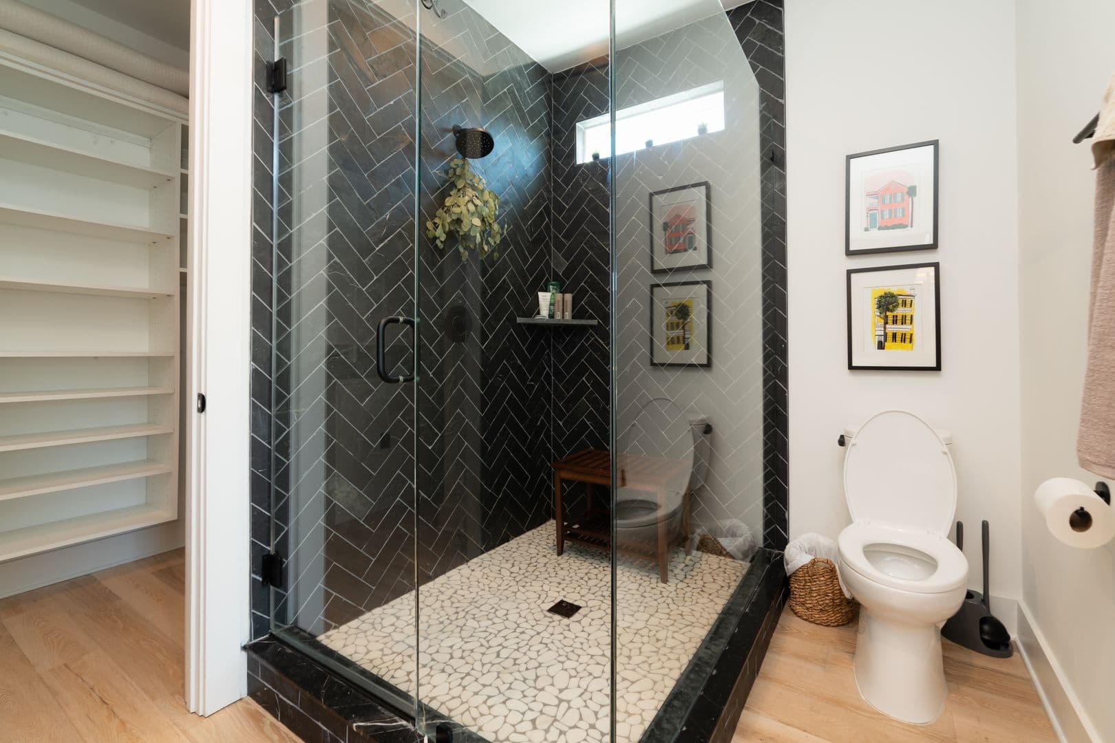 Charleston House: 104 Cooper Street