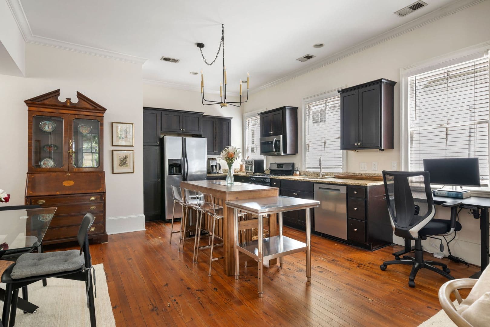 Charleston Apartment: 314 Ashley Avenue