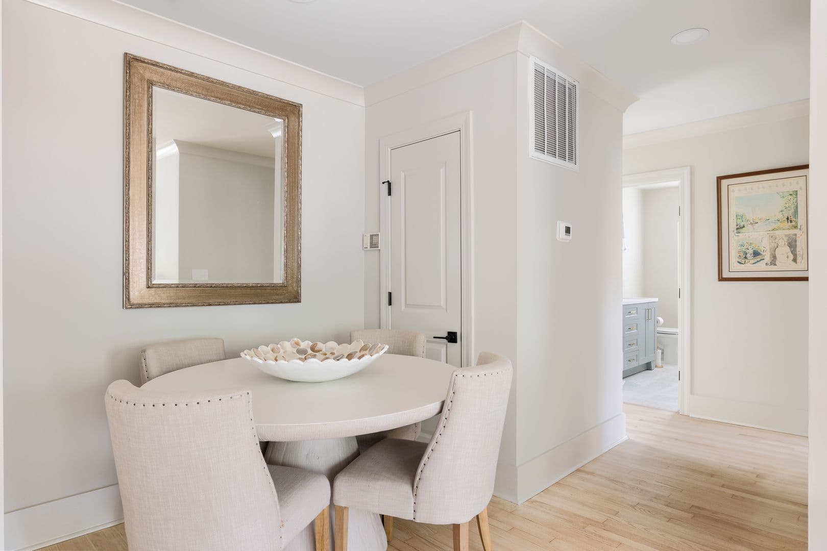 Charleston House: 189 Third Avenue