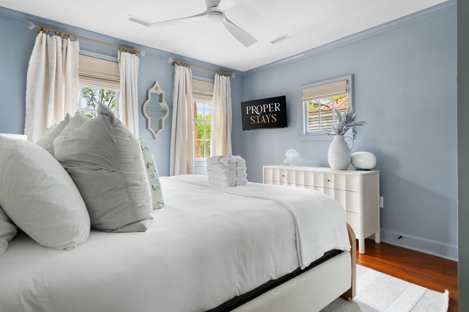 Charleston House: 6 Smith Place