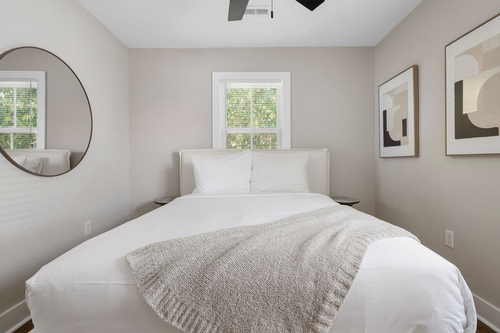 Charleston House: 13 H Street