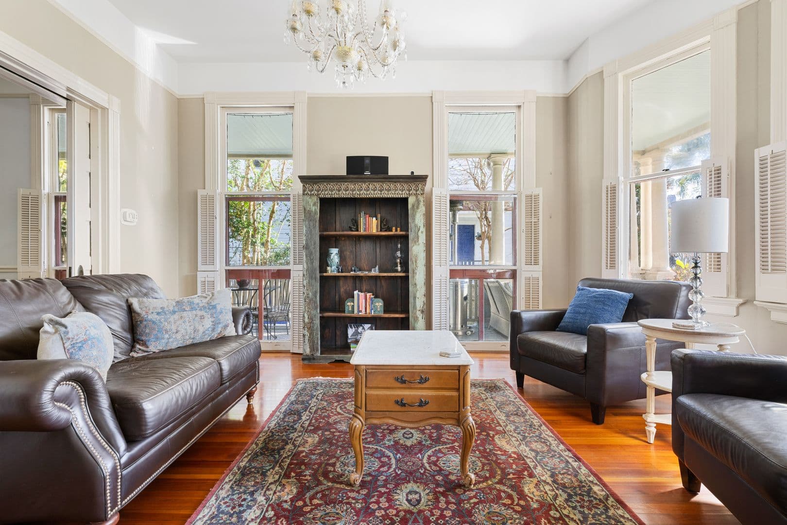 Charleston House: 118 Rutledge Avenue