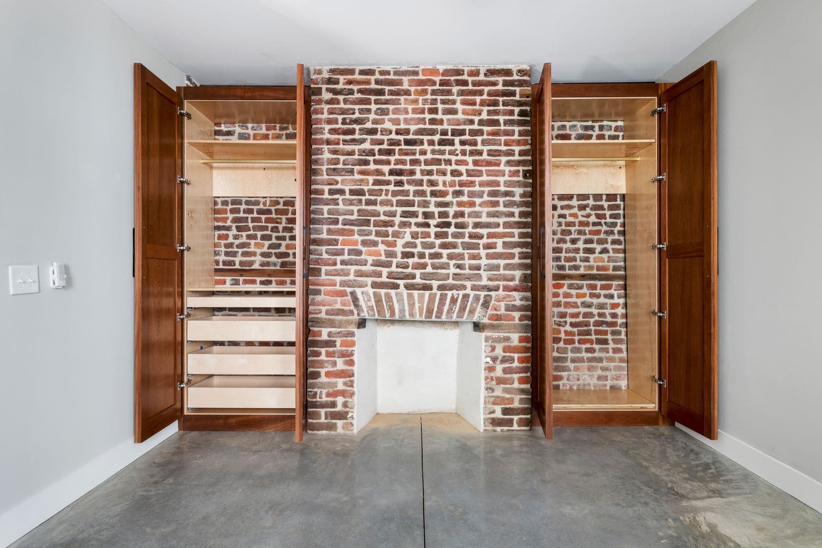 Charleston House: 195 Smith Street