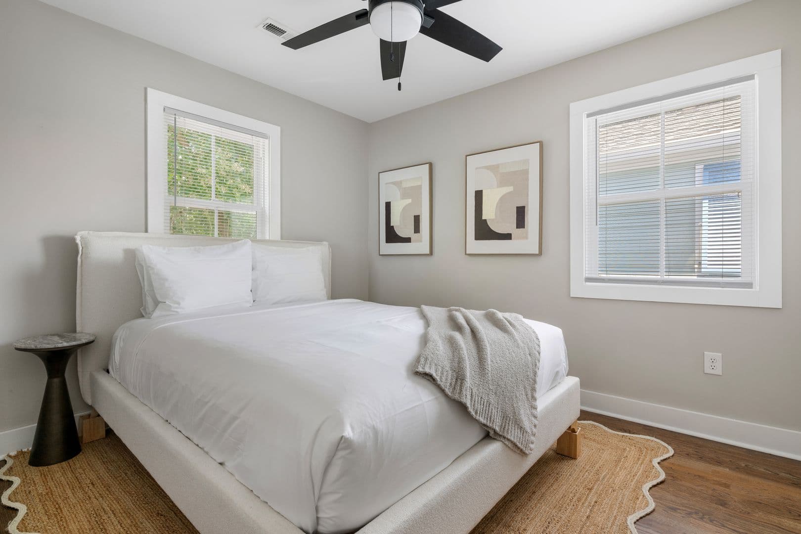 Charleston House: 13 H Street