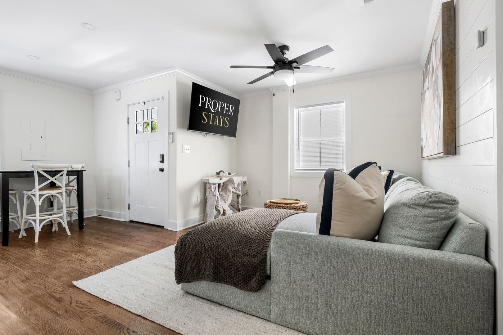 Charleston House: 13 H Street