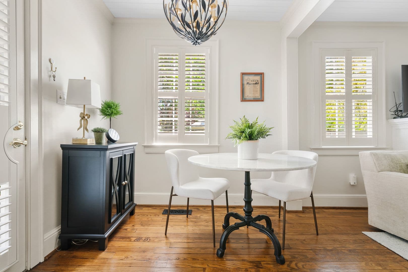 Charleston House: 84 1/3 King Street
