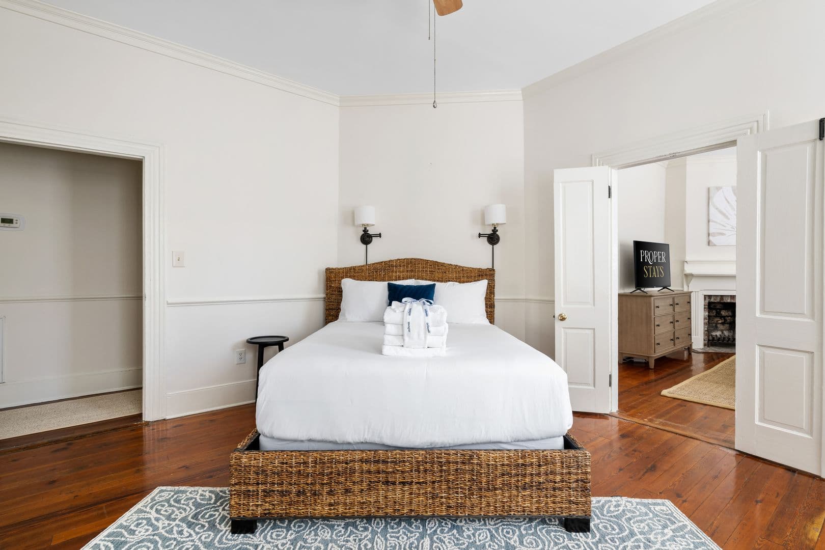 Charleston House: 33 Society Street