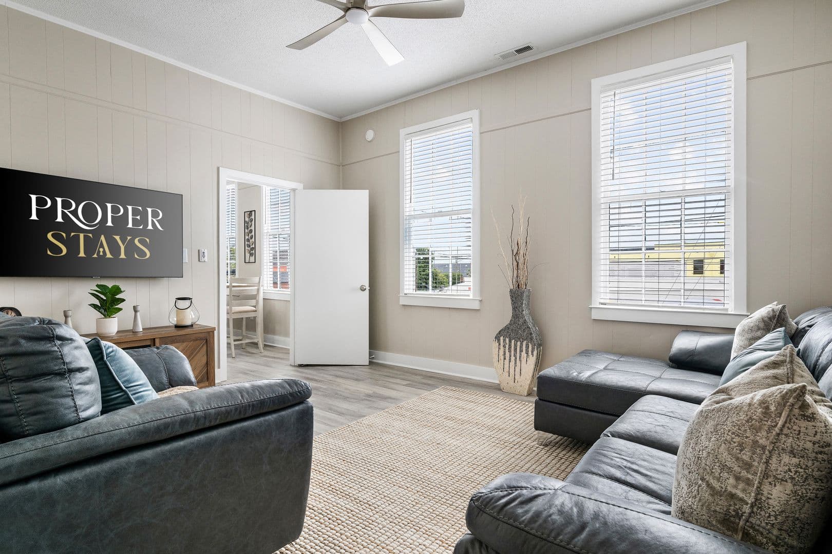Charleston House: 460 Meeting Street
