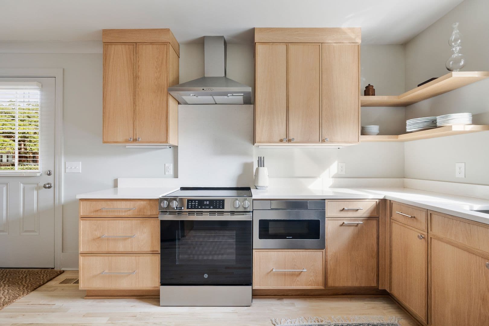 Charleston House: 189 Third Avenue
