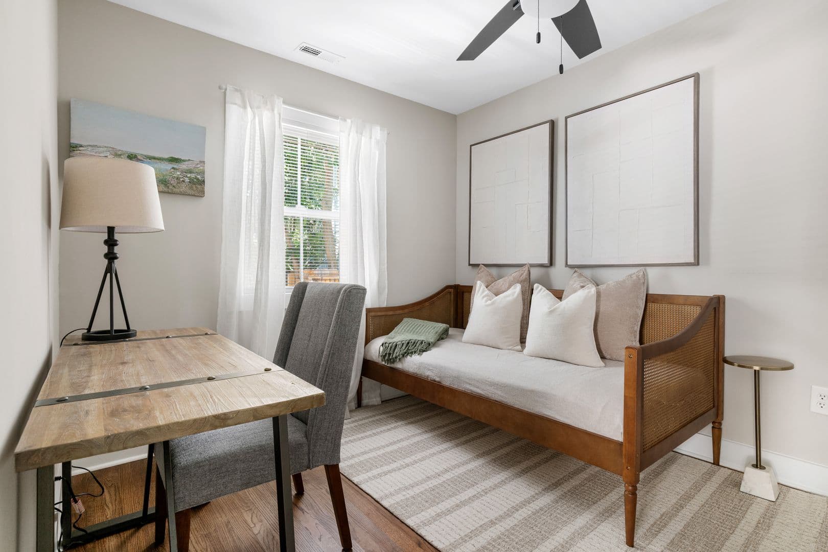 Charleston House: 13 H Street