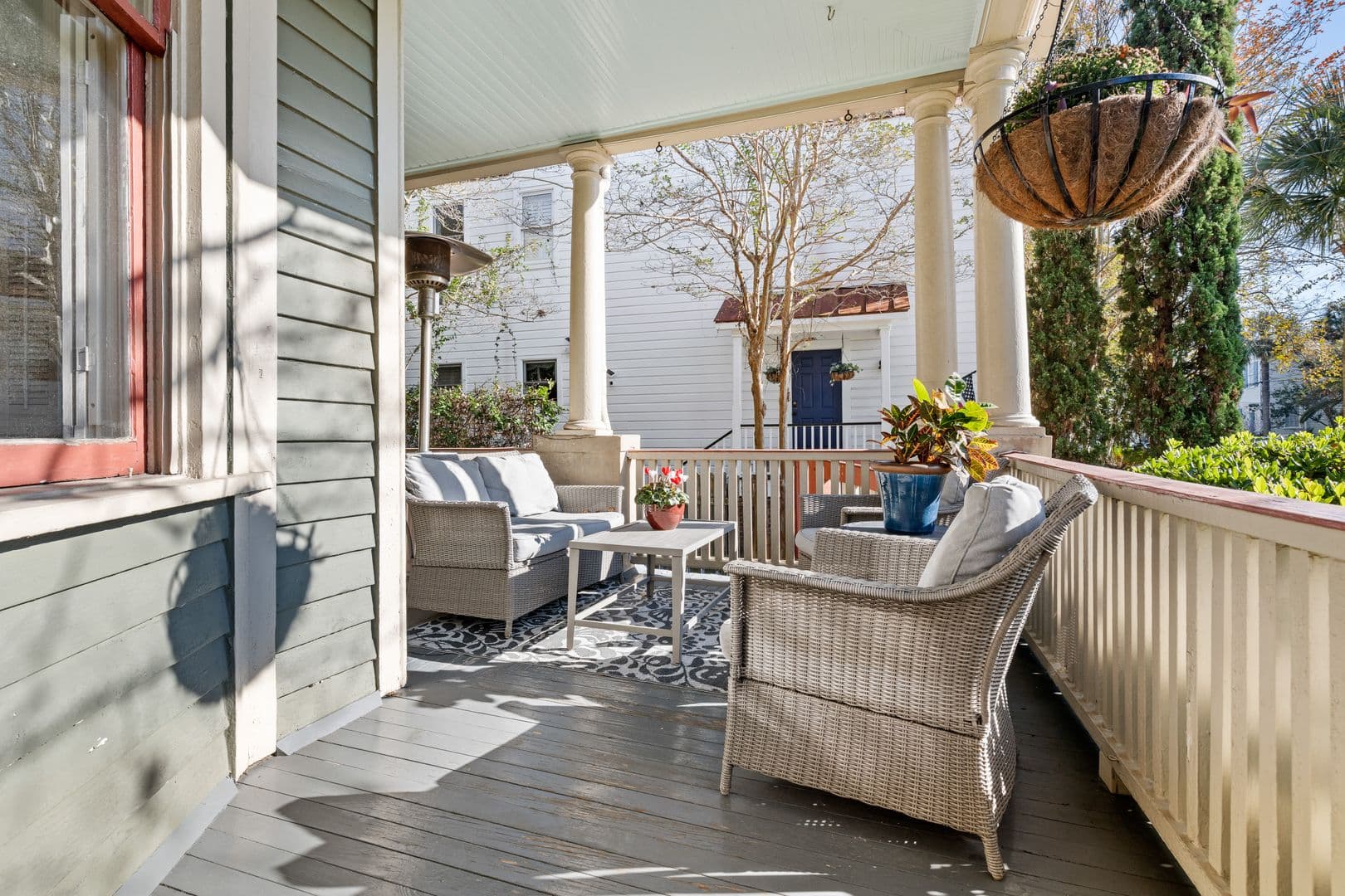 Charleston House: 118 Rutledge Avenue