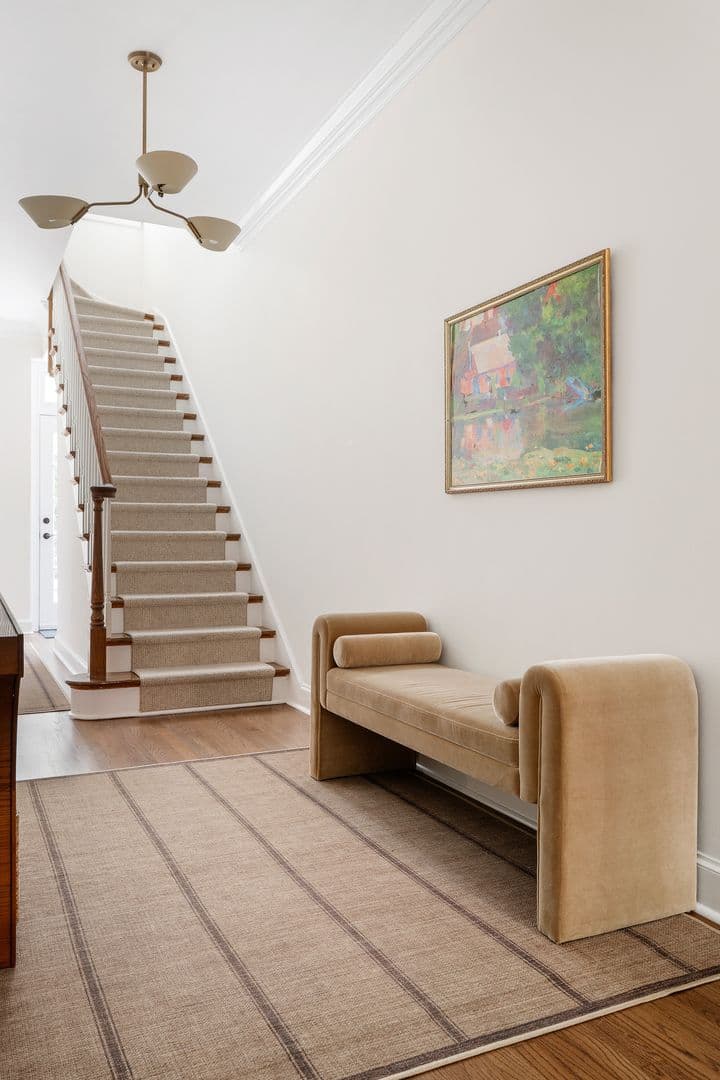 Charleston House: 38 Elliot Street