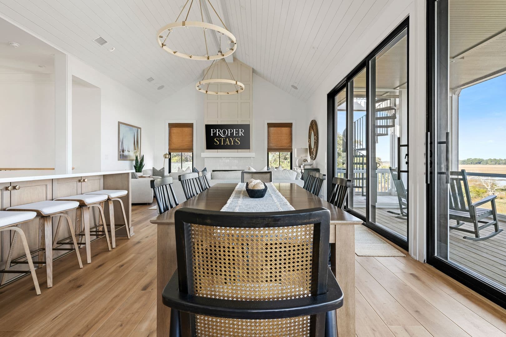Charleston House: 1532 Oak Island Drive
