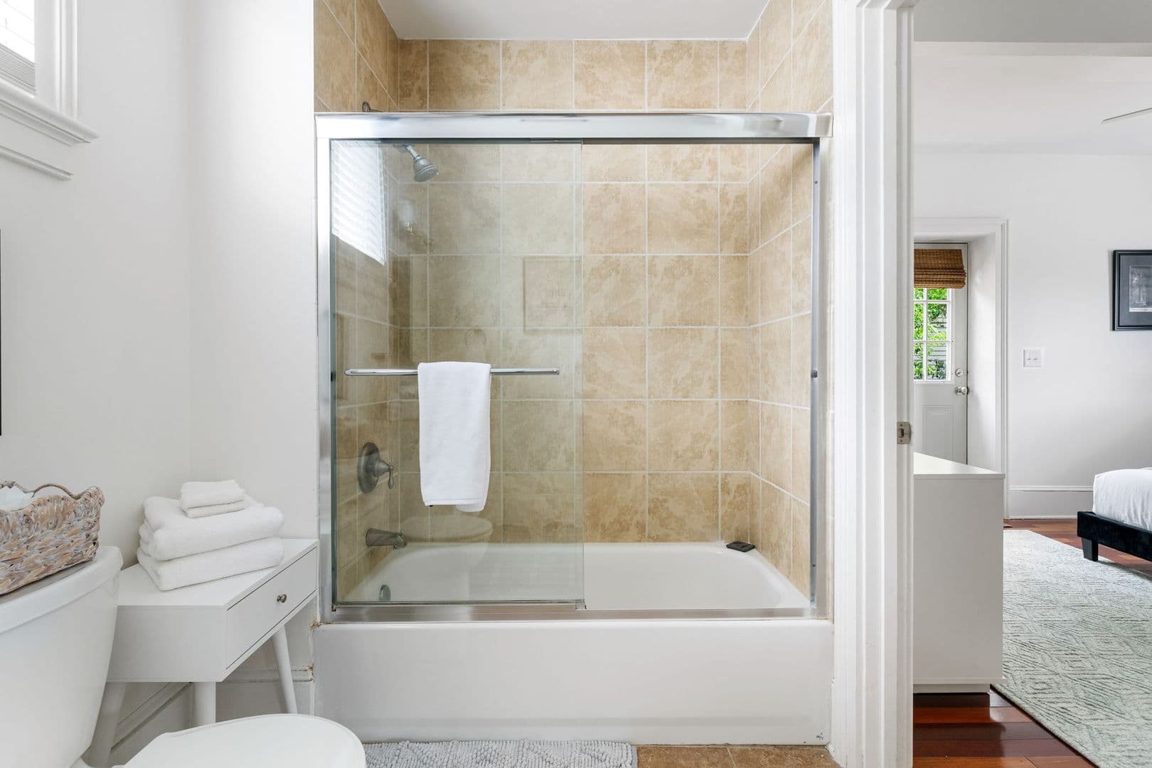 Charleston Apartment: 314 Ashley Avenue