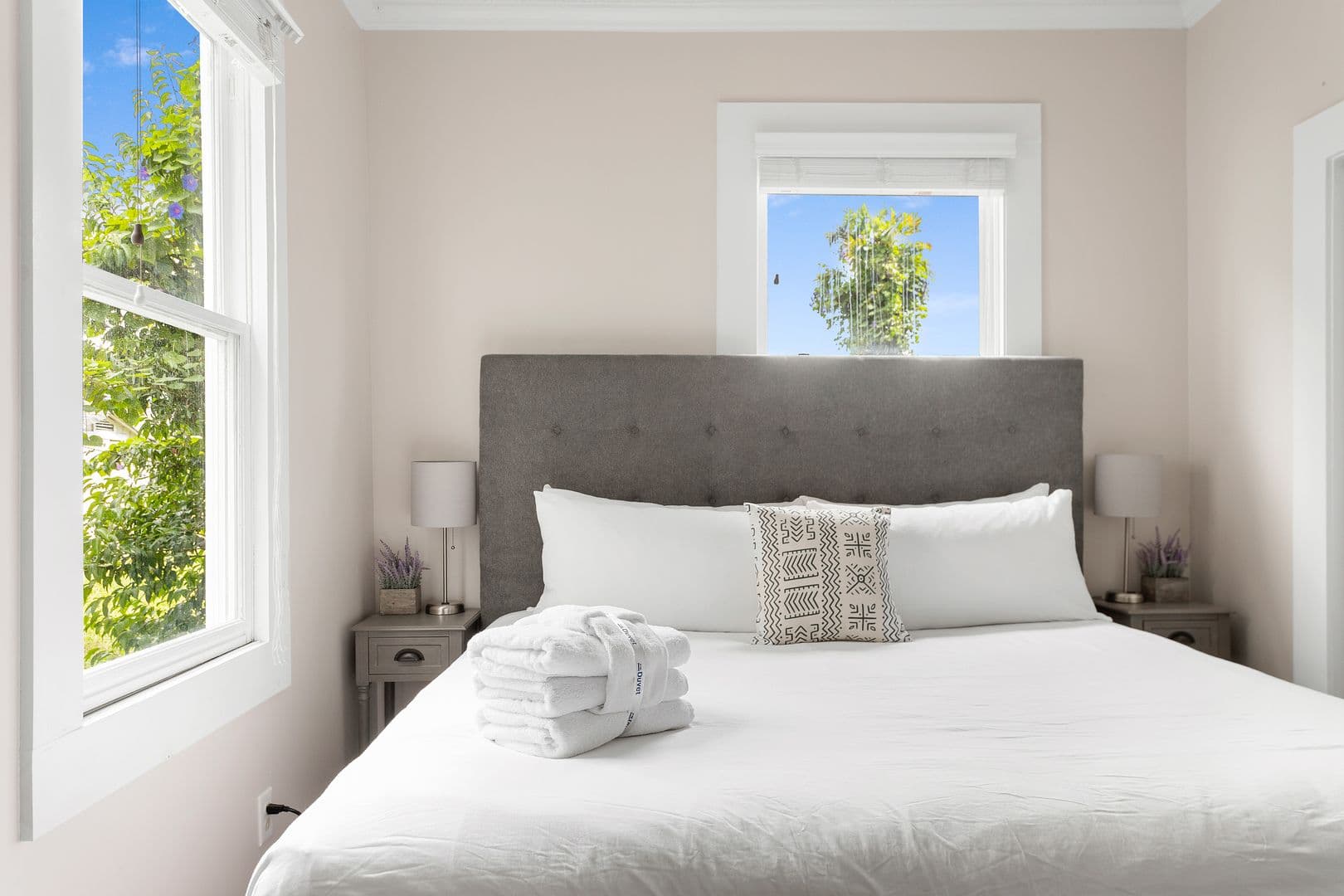 Charleston House: 628 Rutledge Avenue