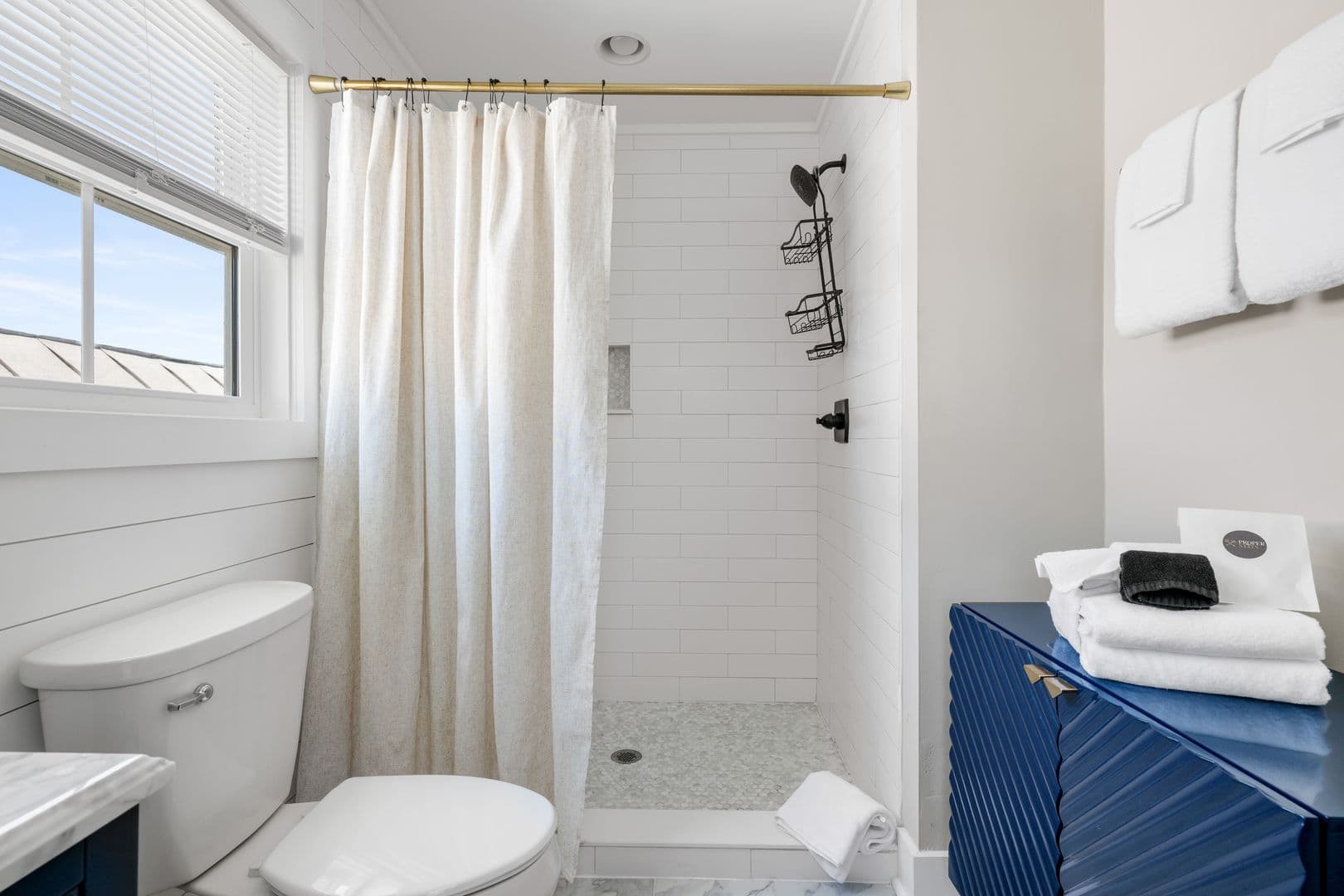 Charleston House: 13 H Street
