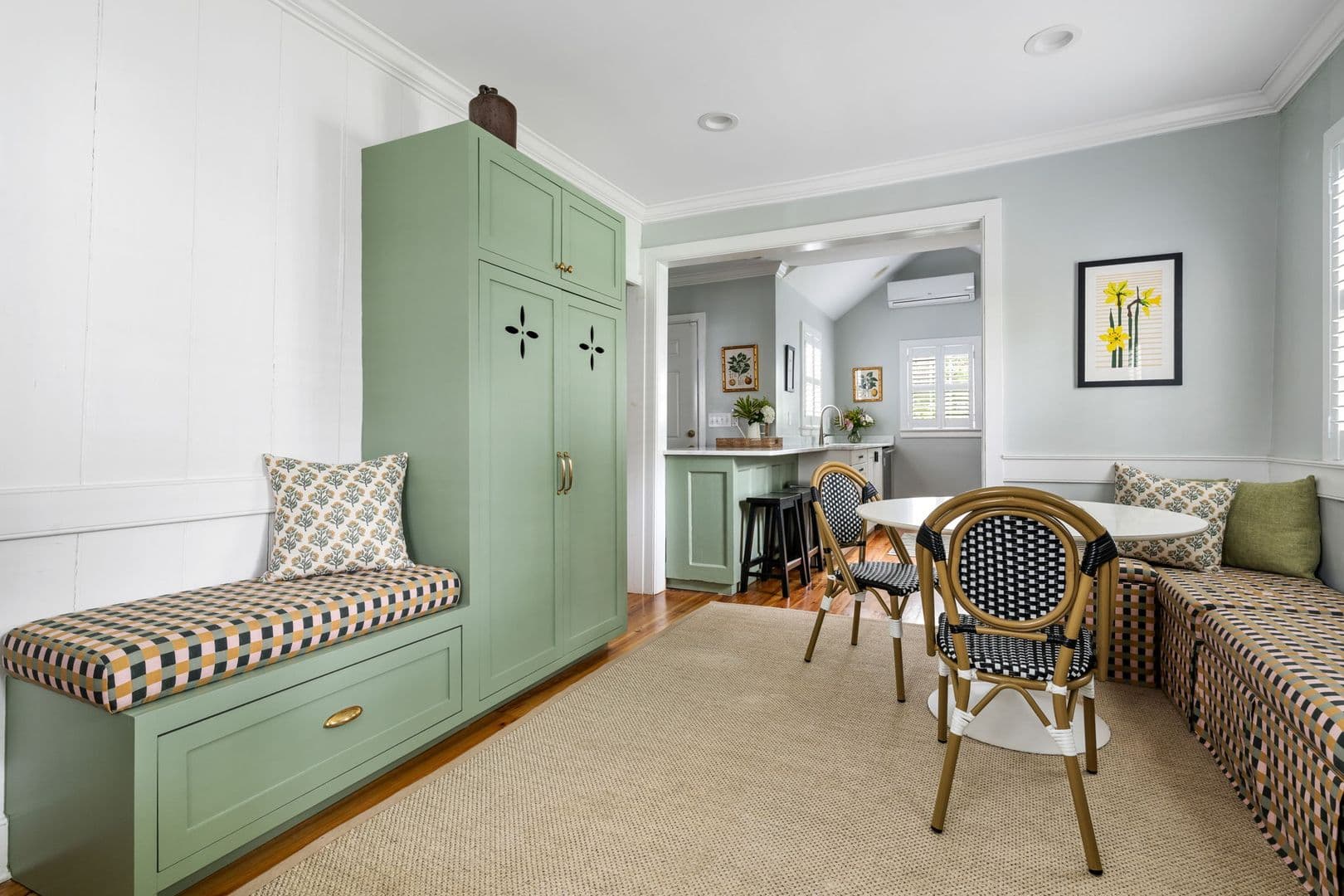 Charleston House: 25 Sires Street