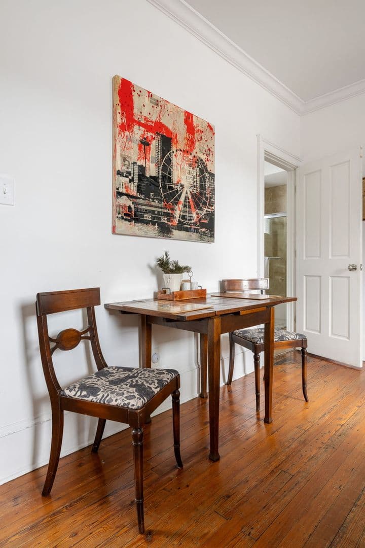 Charleston Apartment: 314 Ashley Avenue