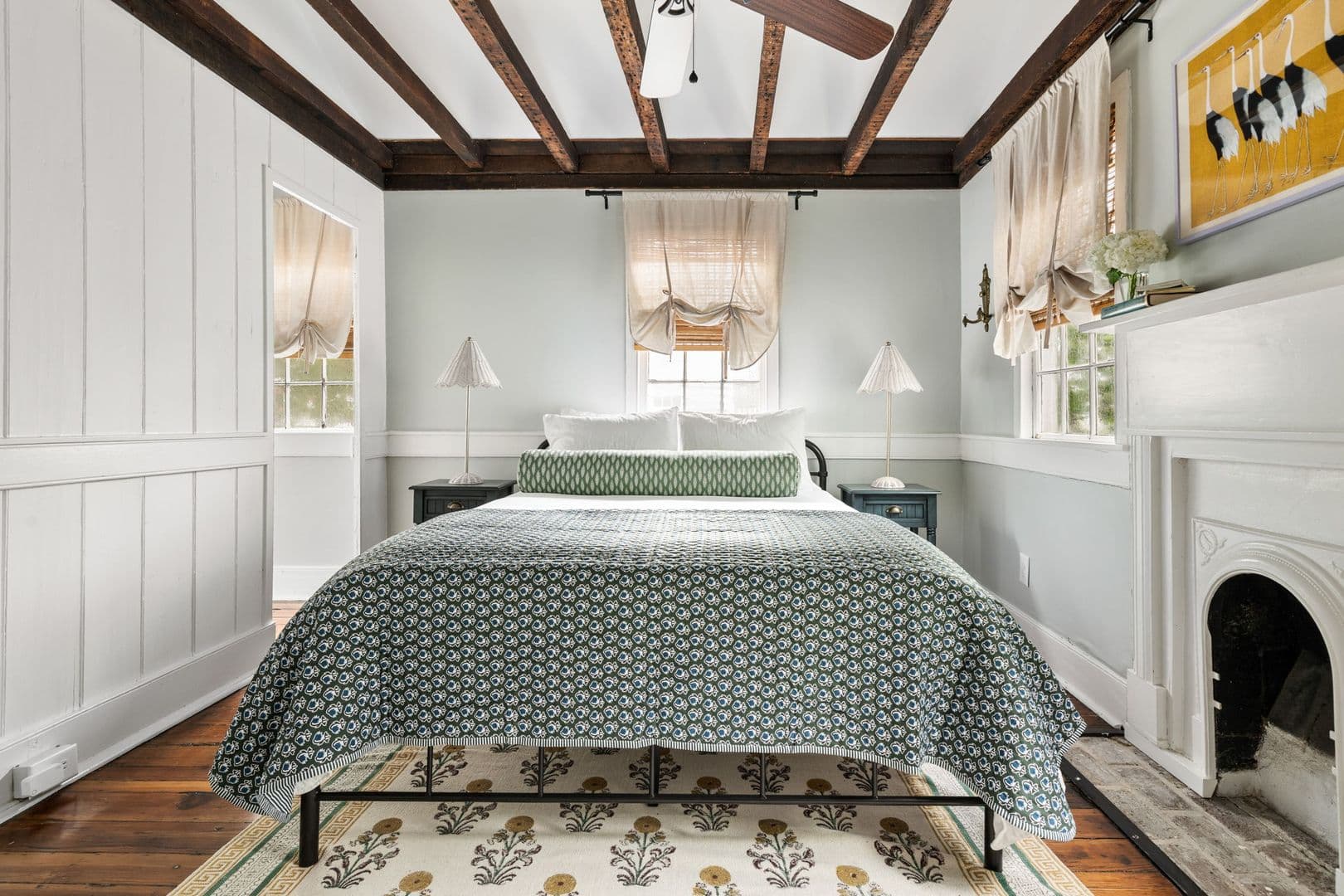 Charleston House: 25 Sires Street
