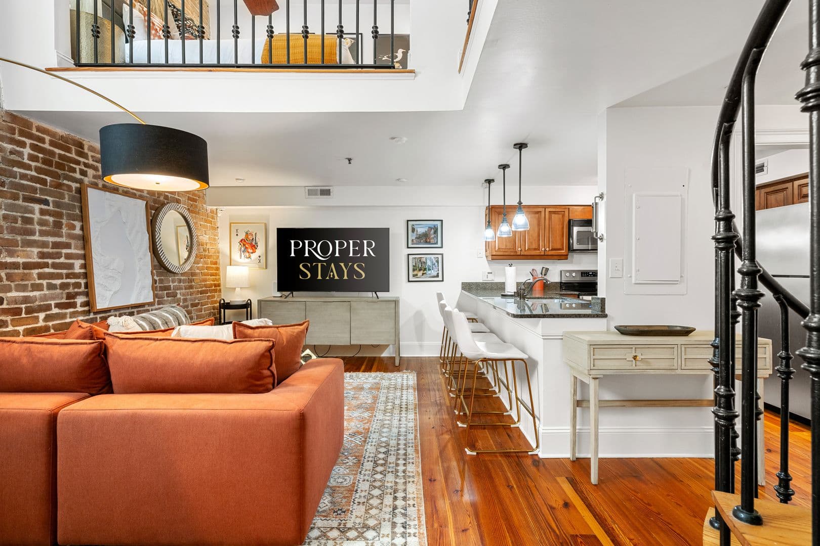 Charleston House: 377 King Street