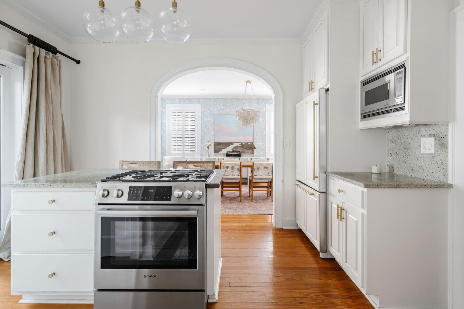 Charleston House: 12 Ashley Avenue