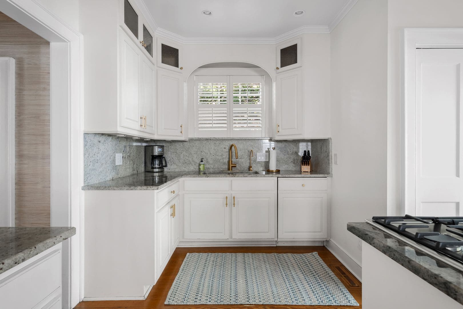 Charleston House: 12 Ashley Avenue
