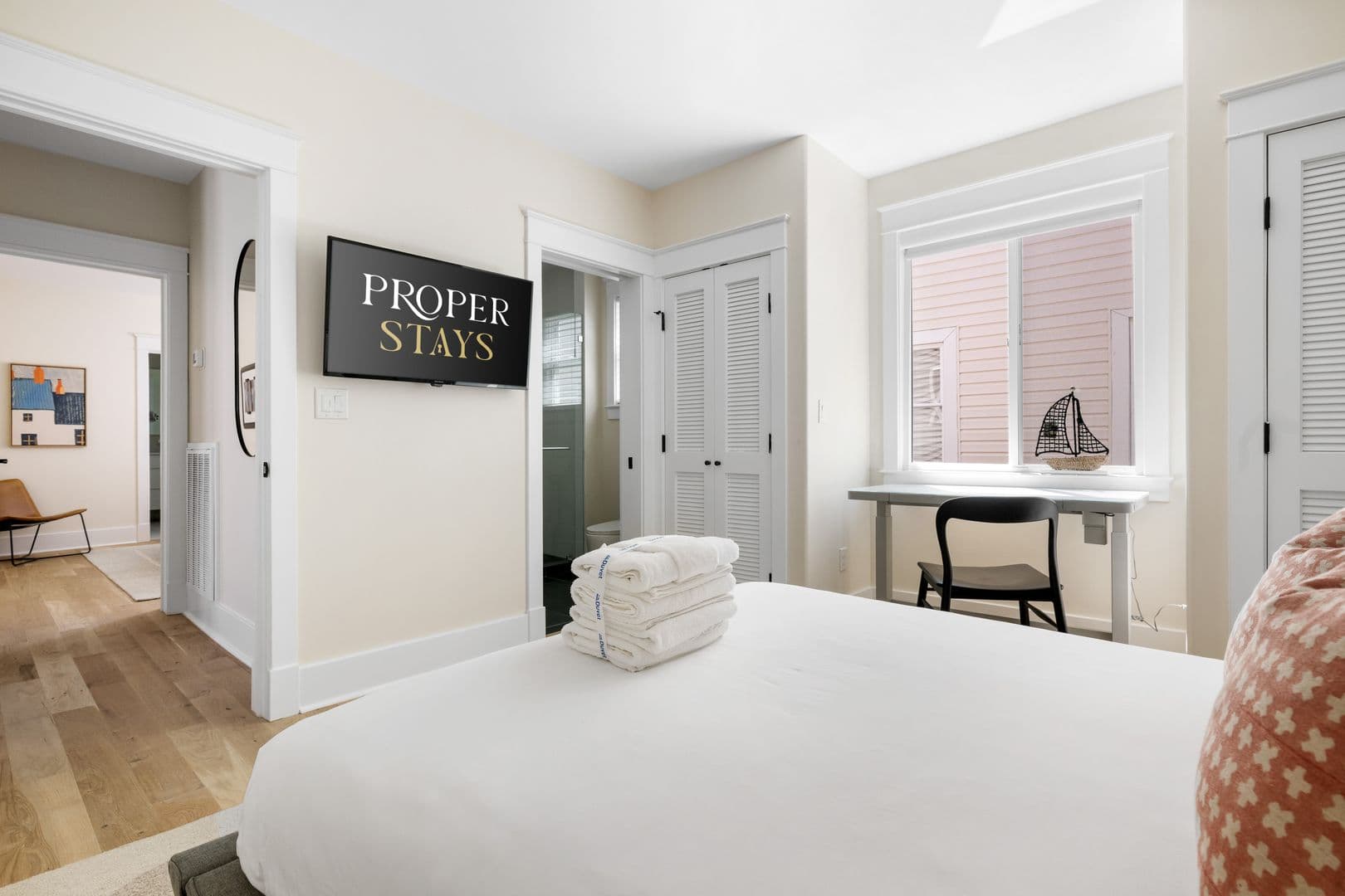 Charleston House: 191 W. Poplar Street