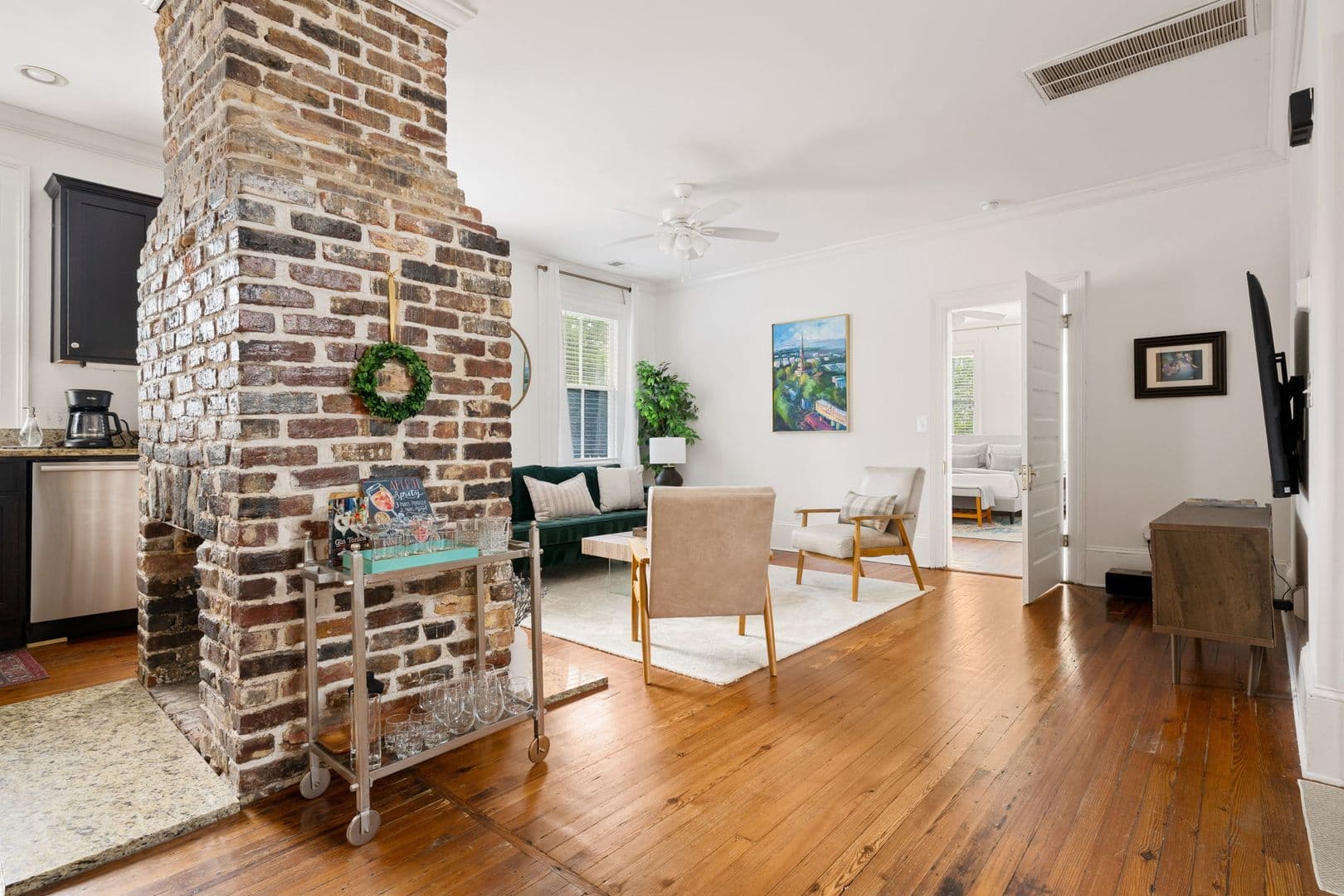 Charleston Apartment: 314 Ashley Avenue