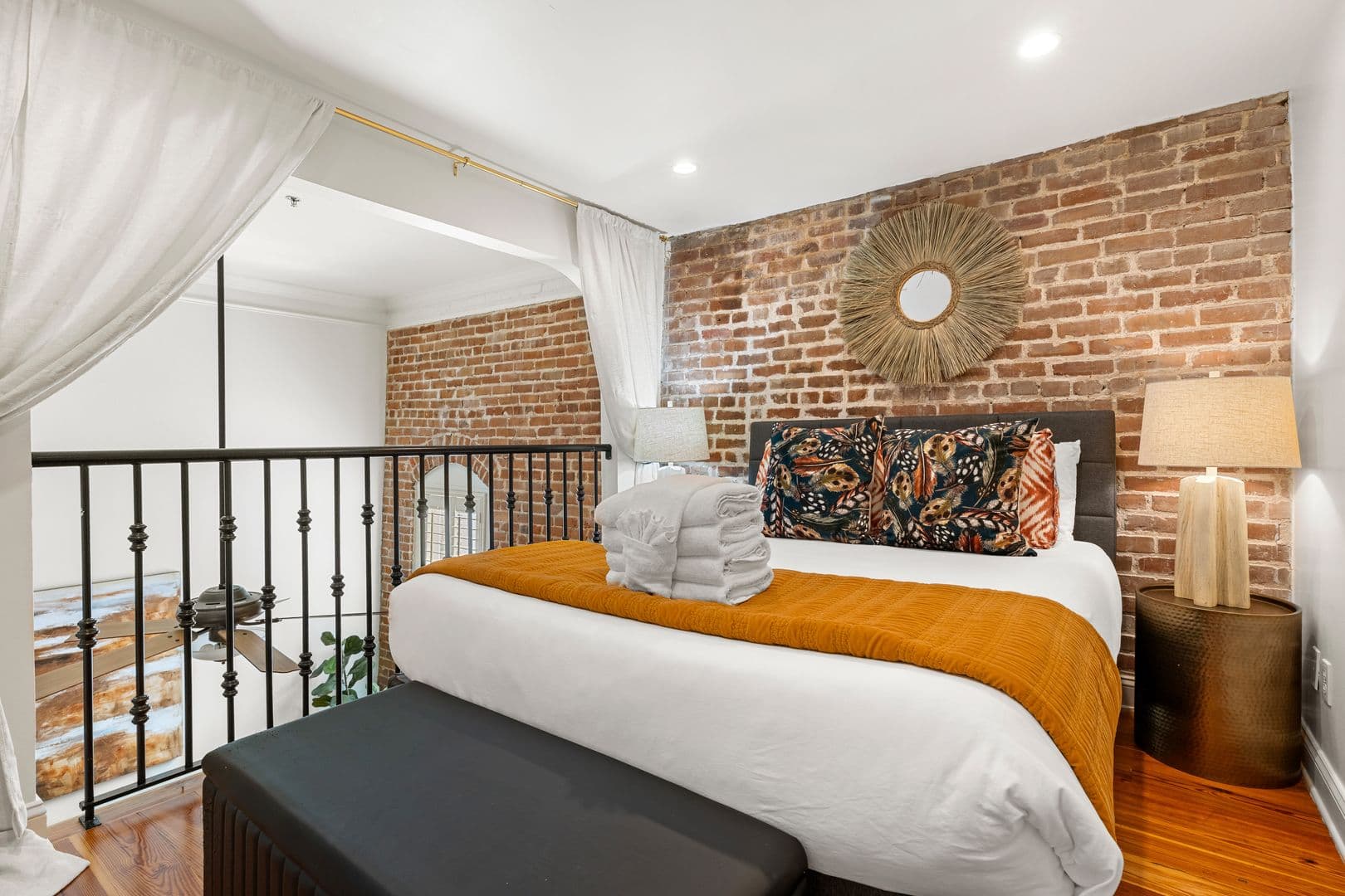 Charleston House: 377 King Street
