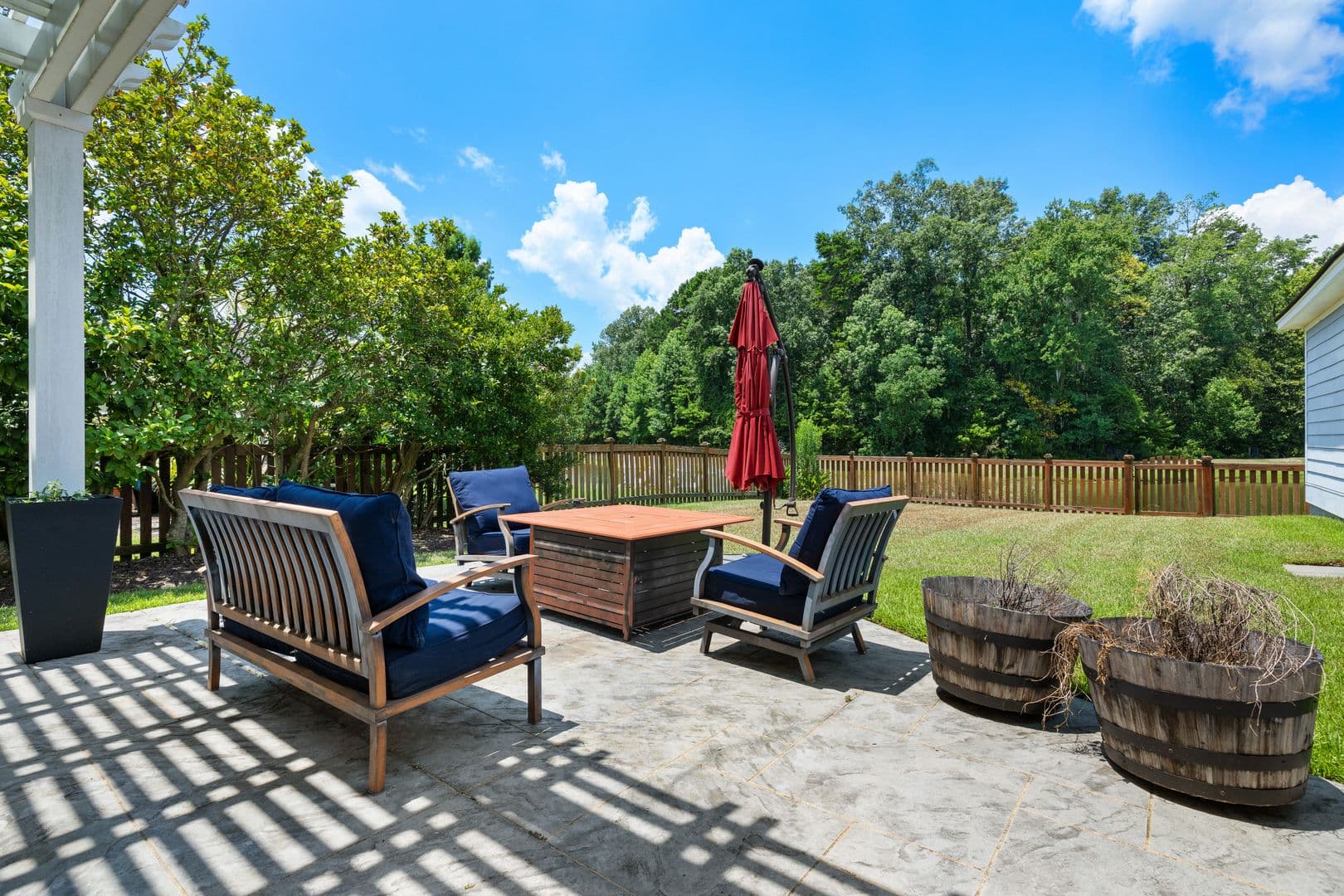 Charleston House: 1833 Bermuda Stone
