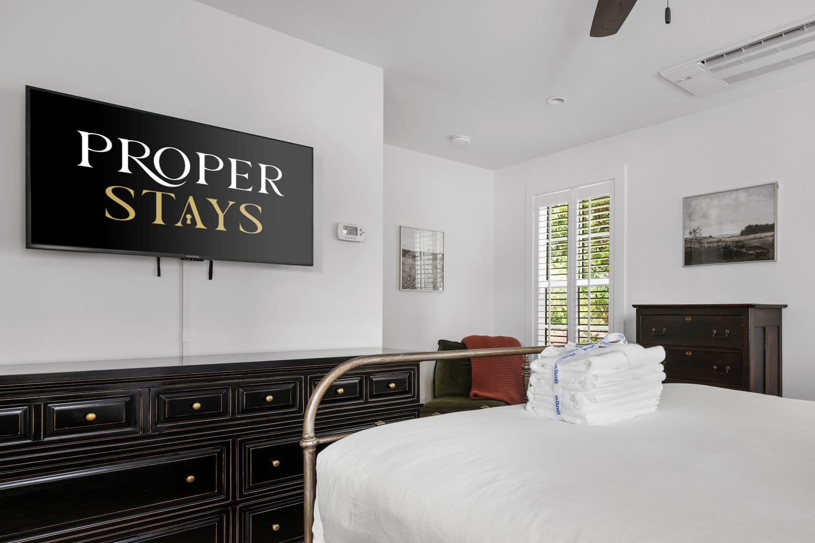 Charleston House: 2 1/2 Larnes Street