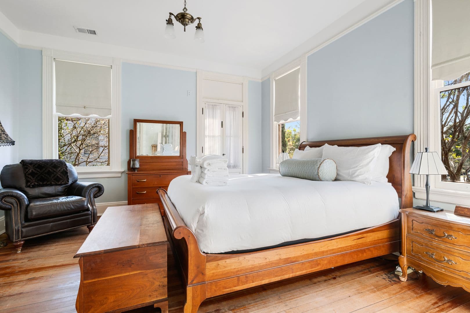 Charleston House: 118 Rutledge Avenue
