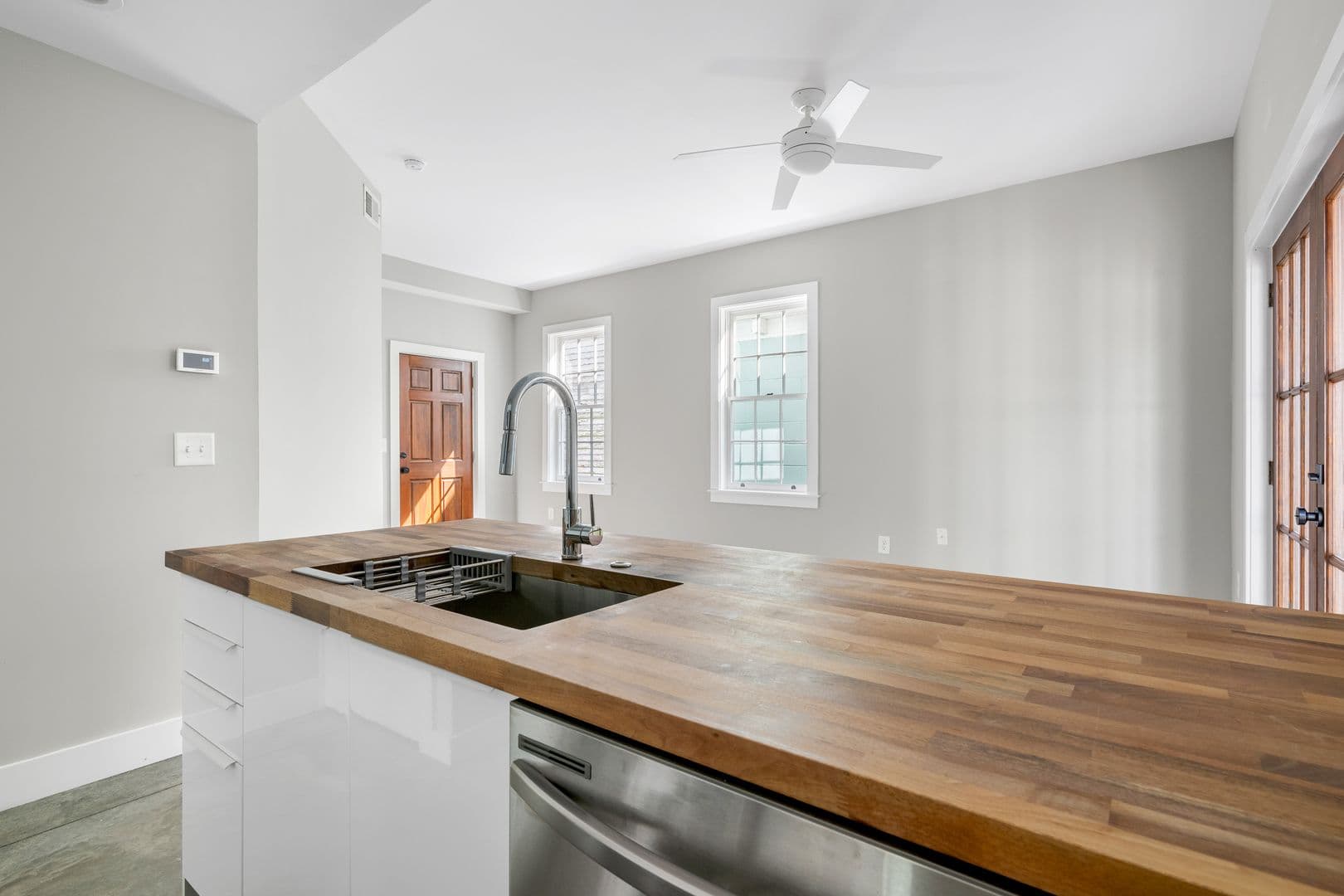 Charleston House: 195 Smith Street