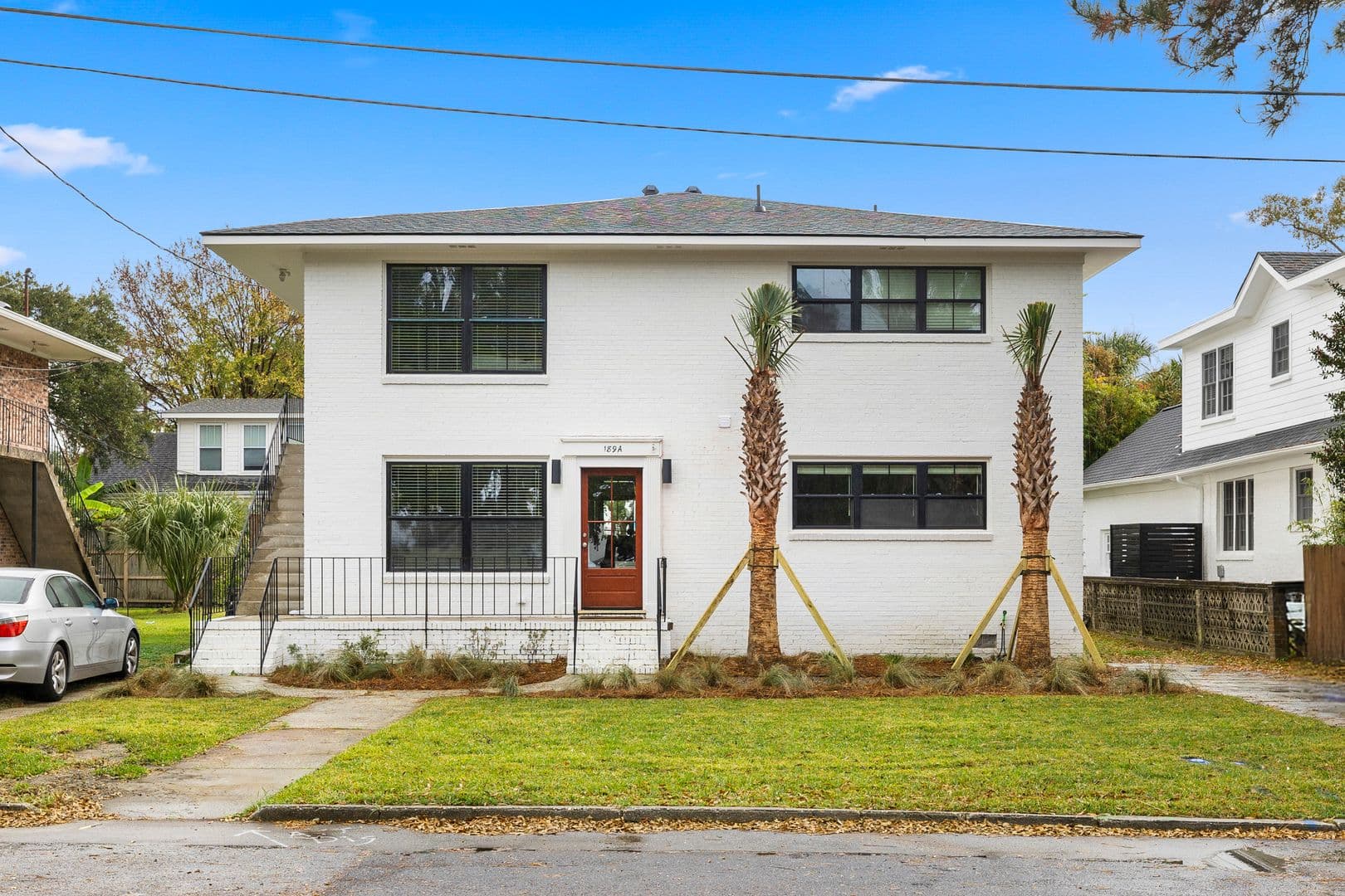 Charleston House: 189 Third Avenue